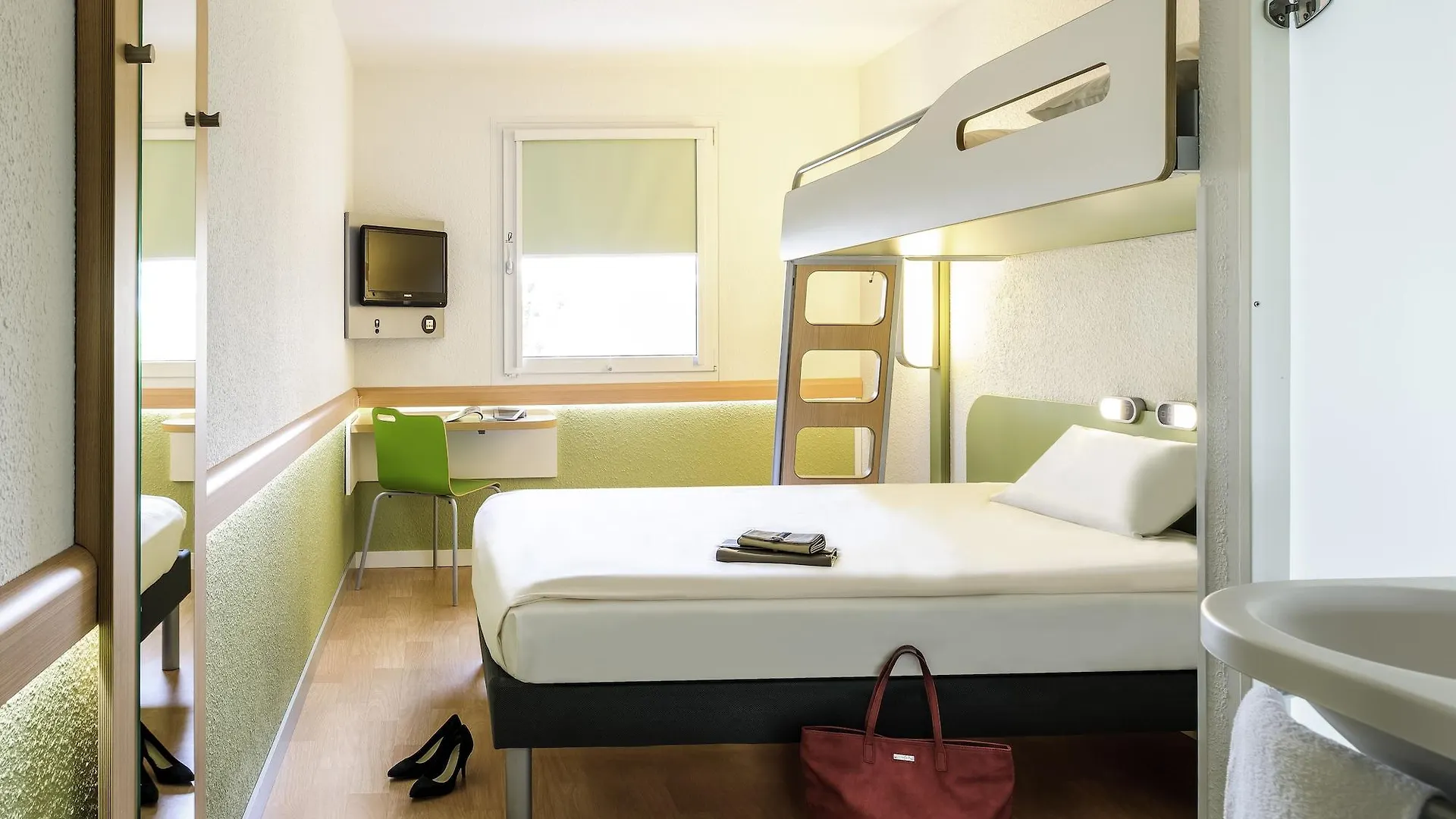 Ibis Budget Hyeres 2*,  France